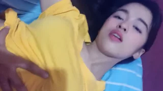Bokep Indo Viral Bocil Baju Kuning Desah Dientot