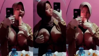 Bokep Indo Viral HIjab Tobrut Emut Dildo